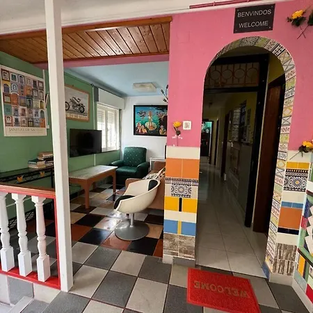 Lagos Central Hostel Vandrarhem *