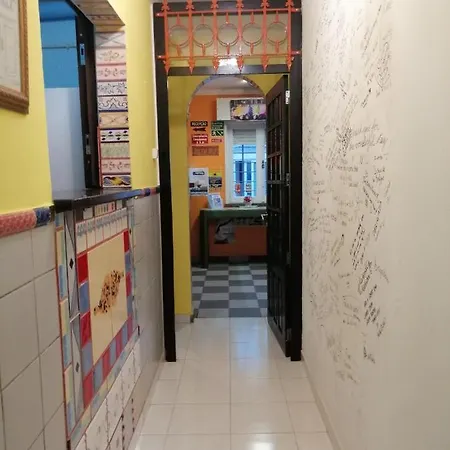 Lagos Central Hostel *