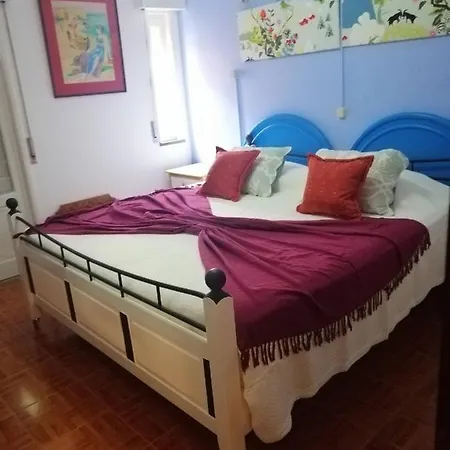 Lagos Central Hostel *