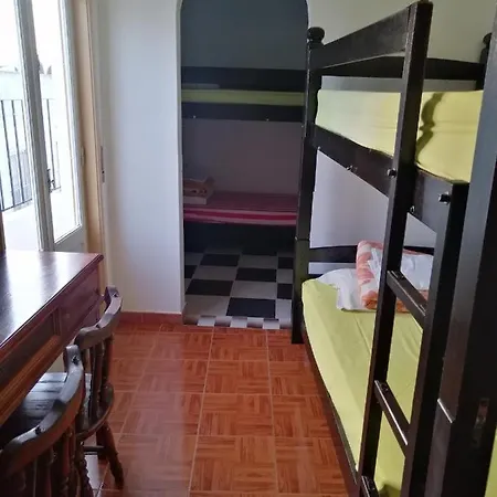 Auberge de jeunesse Lagos Central Hostel *