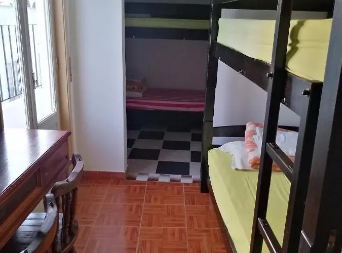 ホステル Lagos Central Hostel *