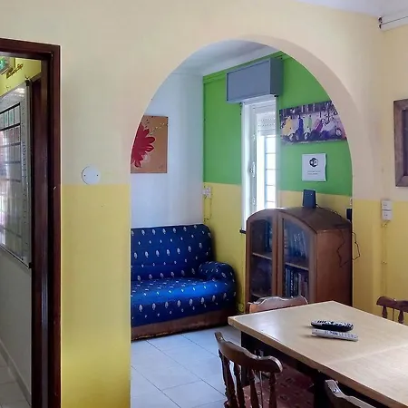 Lagos Central Hostel *